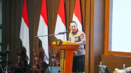 Kapolri Jenderal Listyo Sigit Prabowo mengapresiasi pelaksanaan Operasi Ketupat 2025 berjalan dengan baik sehingga arus mudik dan arus balik lebaran lancar, aman, nyaman dan berkeselamatan, Rabu (9/4/2025).