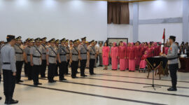 Kapolda Kalimantan Tengah (Kalteng) Irjen Pol Iwan Kurniawan memimpin langsung upacara serah terima jabatan (Sertijab) tiga pejabat utama dan tujuh Kapolres jajaran Polda Kalteng, bertempat di Gedung Graha Bhayangkara, Mapolda setempat, Rabu (9/4/2025) pagi.