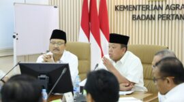 Menteri Sosial Republik Indonesia, Saifullah Yusuf (Gus Ipul), bertemu dengan Menteri Agraria dan Tata Ruang/Kepala Badan Pertanahan Nasional (ATR/BPN), Nusron Wahid, guna membahas percepatan sertifikasi lahan untuk pembangunan Sekolah Rakyat. Pertemuan tersebut berlangsung di Kantor Kementerian ATR/BPN, Rabu (30/4/2025).