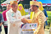 Upacara peringatan Hari Pendidikan Nasional (Hardiknas) 2025 di Kabupaten Konawe berlangsung khidmat dan penuh warna, Jumat (2/5/2025). Mengusung tema 