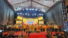 Wakil Bupati Konawe, H. Syamsul Ibrahim, mengapresiasi gelaran pameran pembangunan yang menjadi momentum penting untuk mengekspos kemajuan daerah sekaligus memperkuat Usaha Mikro, Kecil, dan Menengah (UMKM). Apresiasi ini disampaikannya saat menghadiri Pembukaan Pameran Pembangunan dan Produk Unggulan dalam rangka peringatan Hari Ulang Tahun (HUT) ke-22 Kabupaten Konawe Selatan (Konsel), Jumat (2/5/2025).