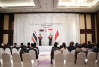 Menteri Luar Negeri Republik Indonesia, Sugiono, bersama Menteri Luar Negeri Thailand, Maris Sangiampongsa, memimpin bersama (co-chair) pertemuan Joint Commission for Bilateral Cooperation (JCM) ke-10 di Bangkok, Thailand (2/5/2025).