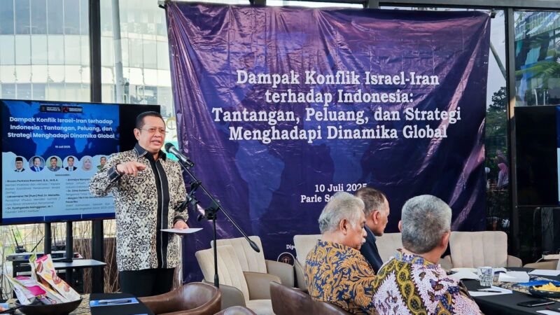 Bambang Soesatyo (Bamsoet), Wakil Ketua Umum Partai Golkar dalam diskusi 