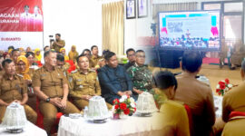 Bupati Konawe, H Yusran Akbar, ST., bersama jajaran Forkopimda menghadiri Launching Virtual Koperasi Merah Putih yang digelar serentak di seluruh Indonesia, Senin (21/07/25). Acara yang dipimpin langsung oleh Presiden RI Prabowo Subianto ini bertujuan memperkuat peran koperasi sebagai penggerak ekonomi desa.