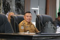 Bupati Konawe, H Yusran Akbar, ST, saat rapat paripurna pengesahan RPJMD 2025-2029 di aula Paripurna DPRD Konawe, Senin (28/7/2025)