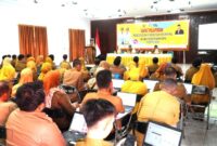 Wakil Bupati Konawe, H Syamsul Ibrahim, SE MSi membuka dengan tegas Rapat Evaluasi Aksi Konvergensi Stunting Semester I 2025 di Aula BKPSDM, Senin (21/7/2025).