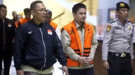 Drama penangkapan Bupati Kolaka Timur (Koltim), Abdul Azis, berakhir dengan penetapannya sebagai tersangka oleh Komisi Pemberantasan Korupsi (KPK), Kamis (7/8/2025)