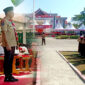 Bupati Konawe, H. Yusran Akbar ST, memimpin upacara peringatan Hari Pramuka ke-64 di Lapangan Kantor Bupati Konawe, Unaaha, Kamis (14/8/2025)