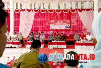 Dari Rapat Serius ke Adu Cerdas! Tim Andaroa Bikin Penonton Teriak: Suasana Pendopo Kantor Bupati Konawe mendadak riuh, Kamis (14/8/2025). Bukan karena rapat penting atau acara politik, melainkan karena Lomba Cerdas Cermat Koperasi Merah Putih (KMP) yang digelar Dinas Koperasi dan UMKM Konawe. Acara yang awalnya terlihat formal, berubah jadi panggung adu wawasan penuh tegang, tawa, dan semangat juang tinggi!