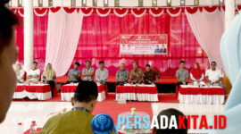 Dari Rapat Serius ke Adu Cerdas! Tim Andaroa Bikin Penonton Teriak: Suasana Pendopo Kantor Bupati Konawe mendadak riuh, Kamis (14/8/2025). Bukan karena rapat penting atau acara politik, melainkan karena Lomba Cerdas Cermat Koperasi Merah Putih (KMP) yang digelar Dinas Koperasi dan UMKM Konawe. Acara yang awalnya terlihat formal, berubah jadi panggung adu wawasan penuh tegang, tawa, dan semangat juang tinggi!