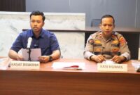 Kasatreskrim Polres Morowali, AKP Erick Wijaya Siagian, didampingi Ps. Kasihumas Ipda Abdul Hamid saat memberikan keterangan pers