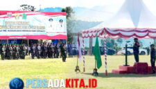 Upacara Penutupan TMMD ke-125: Danrem 143/Haluoleo Brigjen TNI Raden Wahyu Sugarto memimpin upacara penutupan TMMD ke-125 di Desa Nekudu, Asinua, Konawe, Kamis (21/8/2025).
