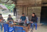 Suasana hangat Komsos antara Satgas TMMD bersama masyarakat setempat