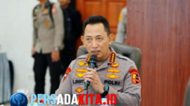 Kapolri Listyo Sigit Prabowo memberikan sambutan dalam dialog publik di PTIK Jakarta: Kapolri menegaskan komitmen Polri menjaga ruang demokrasi melalui pendekatan humanis saat mengawal demonstrasi.