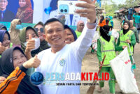 Bupati Konawe, H Yusran Akbar ST terus mendorong aparat dan masyarakatnya agar terus menjaga kebersihan Kota Unaaha, Ibukota Kabupaten Konawe, Sulawesi Tenggara dalam rangka penilaian Penilaian Adipura Baru 2025. Timeline strategis menuju Adipura 2025. Pemantauan titik pantau dimulai November 2025, dengan penilaian resmi Januari 2026. Setiap tahap harus dikerjakan dengan presisi tinggi.