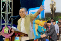 Prestasi untuk Rakyat Bumi Kalosara. Bupati Konawe Yusran Akbar dinobatkan menerima penghargaan Sultra Award 2025 sebagai salah satu Tokoh Kepala Daerah Muda Inspiratif dan Inovatif dari Harian Kendari Pos, Rabu (12/11/2025) malam.