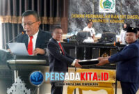 Wakil Bupati Konawe H. Syamsul Ibrahim, SE MSi dengan penuh keyakinan memaparkan pokok-pokok Rancangan APBD Kabupaten Konawe Tahun Anggaran 2026 di hadapan sidang paripurna DPRD.