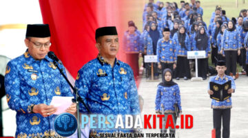 Bupati Konawe H. Yusran Akbar membacakan sambutan Ketua Umum DPN KORPRI pada upacara HUT ke-54 di Lapangan Pemda Konawe.