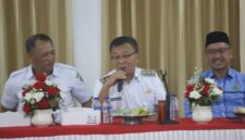 Wakil Bupati Memimpin Rapat: Wakil Bupati Konawe, H. Syamsul Ibrahim, membuka dan memimpin jalannya Rapat Koordinasi Persiapan MTQ Tingkat Provinsi Sultra di Aula Inowa, Pemda Konawe di Unaaha, Rabu (14/1/2026) 