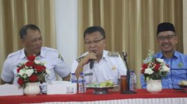 Wakil Bupati Memimpin Rapat: Wakil Bupati Konawe, H. Syamsul Ibrahim, membuka dan memimpin jalannya Rapat Koordinasi Persiapan MTQ Tingkat Provinsi Sultra di Aula Inowa, Pemda Konawe di Unaaha, Rabu (14/1/2026) 