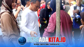 Bupati Konawe H. Yusran Akbar, S.T., meninjau langsung pelaksanaan Gerakan Pangan Murah (GPM) Serentak Nasional di Pasar Tutuwi Motaha, Kelurahan Asinua, Kecamatan Unaaha, Jumat (13/2/2026), didampingi Kepala Dinas Ketahanan Pangan dan jajaran Forkopimda.