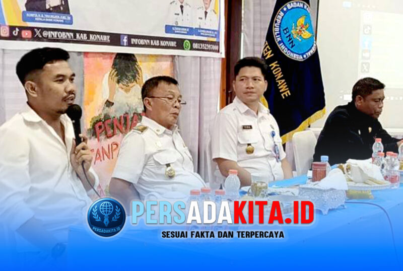 Kristian Tandabioh, SH, M.AP, memberikan paparan eksklusif mengenai rencana pembentukan Tim Terpadu P4GN hingga ke tingkat desa di ruang rapat BNNK Konawe, Rabu (21/1/2026) kemarin.