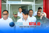 Gubernur Sultra, Andi Sumangerukka bersama jajaran Forkopimda memberikan keterangan pers saat meninjau langsung gedung Koperasi Merah Putih di area Terminal Baruga, Sabtu (16/5/2026).
