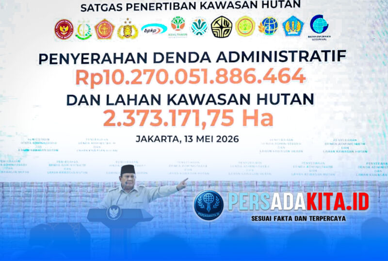 Presiden Prabowo Subianto saat memberikan sambutan dalam acara yang digelar di kompleks Kejaksaan Agung Republik Indonesia, Jakarta, pada Rabu (13/5/2026).
