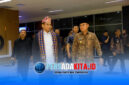 Suasana penyambutan Wakil Menteri Dalam Negeri RI Akhmad Wiyagus oleh Gubernur Sultra Andi Sumangerukka dan jajaran Forkopimda di Bandara Halu Oleo, Kendari, Kamis (28/5/2026)