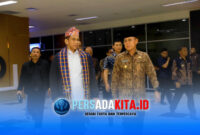 Suasana penyambutan Wakil Menteri Dalam Negeri RI Akhmad Wiyagus oleh Gubernur Sultra Andi Sumangerukka dan jajaran Forkopimda di Bandara Halu Oleo, Kendari, Kamis (28/5/2026)