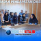 Plt Kepala Bapenda Kabupaten Konawe, Andi Tendri Rawe Lasandara, memberikan arahan kepada seluruh jajaran pegawai dalam upaya mengejar target PAD yang tertinggal, Rabu (17/6/2026). Foto menunjukkan suasana rapat koordinasi di kantor Bapenda Konawe.