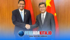 Menteri Keuangan Republik Indonesia, Purbaya Yudhi Sadewa (kiri), melakukan pertemuan bilateral dengan Menteri Keuangan Republik Rakyat Tiongkok, Lan Fo'an (kanan), di Kantor Kementerian Keuangan Tiongkok, Beijing, Rabu (17/06/2026).
