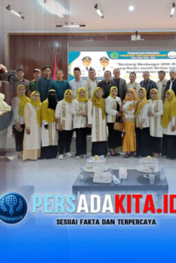Rita Harmasan Papua dan Pengurus UKM-IKM Konawe Resmi Dikukuhkan