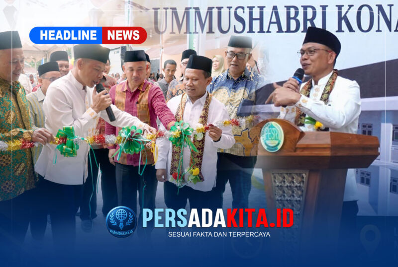 Bupati Konawe, H. Yusran Akbar, S.T., bersama jajaran pengurus Yayasan Ummusshabri Kendari melakukan pemotongan pita peresmian Gedung Madrasah Pesantren UMUSABRI Cabang Unaaha, Sabtu (27/6/2026). Peresmian dirangkaikan dengan pengajian Tahun Baru Islam 1448 Hijriah.