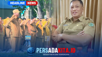 Sekretaris Daerah Kabupaten Konawe, Dr Ferdinand, didampingi pejabat terkait saat memaparkan skema dan jadwal pembayaran gaji ke-13 kepada awak media di ruang rapat Pemda Konawe, Senin (22/6/2026).