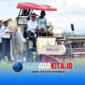 Wakil Menteri Dalam Negeri RI Akhmad Wiyagus (tengah) mengendarai combine harvester Cambain didampingi Bupati Konawe H Yusran Akbar ST (kiri) dan Wakil Bupati Konawe H Syamsul Ibrahim SE MSi  saat memimpin langsung prosesi panen raya di Kelurahan Mekar Sari, Kecamatan Tongauna, Kabupaten Konawe, Rabu (10/6/2026).