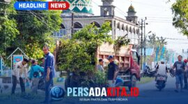 Ratusan personel Dinas Lingkungan Hidup (DLH) dan warga bahu-membahu membersihkan lingkungan Kelurahan Anggaberi, Selasa (14/7/2026), sebagai bagian dari persiapan menuju Lomba Kelurahan Tingkat Regional se-Sulawesi.