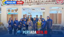Suasana stan Dekranasda Sulawesi Tenggara yang menampilkan beragam produk unggulan dari 17 kabupaten/kota, termasuk tenun motif