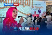 Ketua Harian Dekranas, Tri Tito Karnavian, memberikan sambutan di hadapan para peserta workshop. Di latar belakang, terlihat spanduk bertajuk 