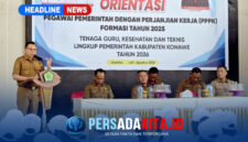 Bupati Konawe, H. Yusran Akbar ST, memberikan sambutan dan arahan kepada peserta Orientasi PPPK Formasi Tahun 2025 di Gedung Wekoila, Unaaha. Dalam sambutannya, ia menekankan pentingnya integritas dan etos kerja untuk mendukung visi pembangunan Konawe. (Foto: Persada Kita.id)