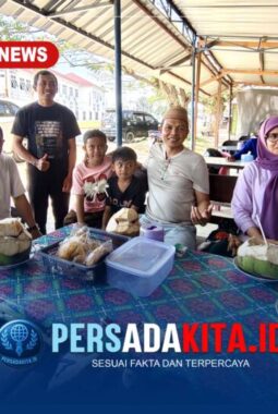Bupati Konawe Yusran Akbar Silaturahmi dengan Pedagang UMKM di Area ICP, Serap Aspirasi dan Nikmati Es Kelapa Muda