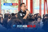 Bupati Konawe H. Yusran Akbar, S.T., saat menyampaikan materi pembinaan peran strategis P3K kepada 580 peserta orientasi yang memenuhi ruangan Gedung Wekoila, Unaaha, Selasa (11/8/2026). 
