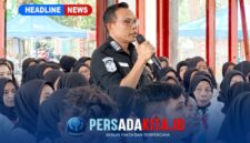 Bupati Konawe H. Yusran Akbar, S.T., saat menyampaikan materi pembinaan peran strategis P3K kepada 580 peserta orientasi yang memenuhi ruangan Gedung Wekoila, Unaaha, Selasa (11/8/2026).