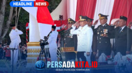 Suasana khidmat upacara penurunan Bendera Merah Putih di halaman Kantor Bupati Konawe, Senin (17/8/2026). Bupati Konawe, H. Yusran Akbar, S.T., bertindak sebagai Inspektur Upacara.