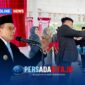 Bupati Konawe, H. Yusran Akbar, S.T., saat memimpin langsung penganugerahan Tanda Kehormatan Satyalancana Karya Satya kepada 29 ASN di Pendopo Kantor Bupati Konawe, Sabtu (15/8/2026). 
