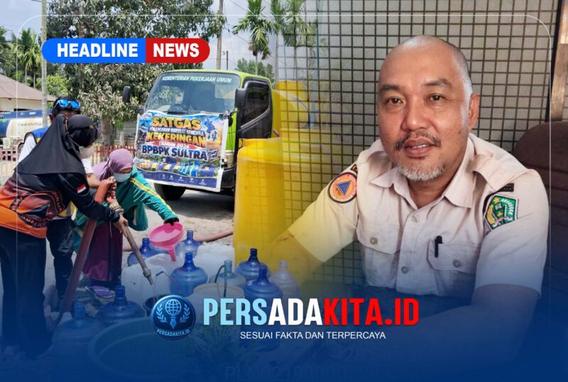 Kepala BPBD Konawe, Herianto Pagala, S.Sos dengan latar belakang Mobil tangki BPBD Konawe sedang melakukan pengisian air bersih untuk didistribusikan ke warga terdampak kekeringan di Kelurahan Meluhu dan Desa Muara Sampara.