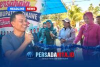 Bupati Konawe, H. Yusran Akbar, ST, memberikan sambutan sekaligus meresmikan Rumah Dilan Bersahaja. Turut mendampingi, Ketua TP PKK Kabupaten Konawe.