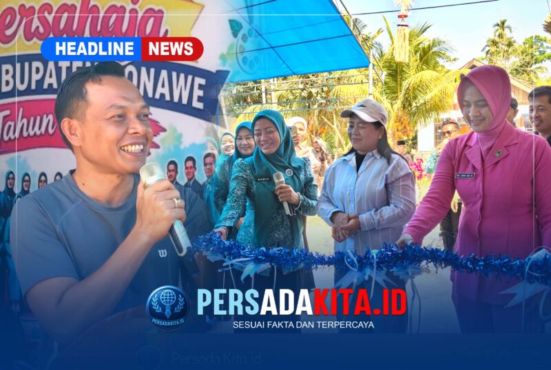 Bupati Konawe, H. Yusran Akbar, ST, memberikan sambutan sekaligus meresmikan Rumah Dilan Bersahaja. Turut mendampingi, Ketua TP PKK Kabupaten Konawe.
