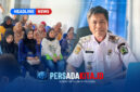Kepala Dinas DP2KB Kabupaten Konawe, Faisal Taridala, S.H., saat memberikan keterangan pers di kantornya, Rabu (16/9/2026) dengan latar belakang Suasana pertemuan koordinasi di Balai KB se-Kabupaten Konawe dalam rangka penapisan keluarga berisiko stunting.