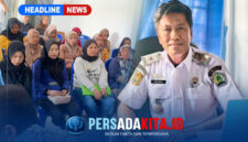 Kepala Dinas DP2KB Kabupaten Konawe, Faisal Taridala, S.H., saat memberikan keterangan pers di kantornya, Rabu (16/9/2026) dengan latar belakang Suasana pertemuan koordinasi di Balai KB se-Kabupaten Konawe dalam rangka penapisan keluarga berisiko stunting.